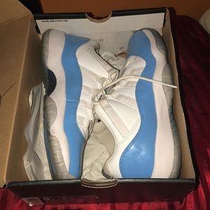Jordan 11s low blue